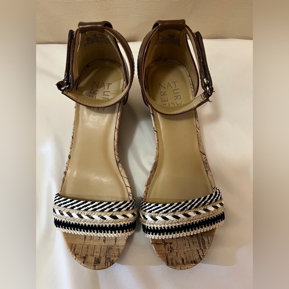 Naturalizer women’s wedge Velcro strap heel sandal summer vibes comfort - Picture 2 of 8